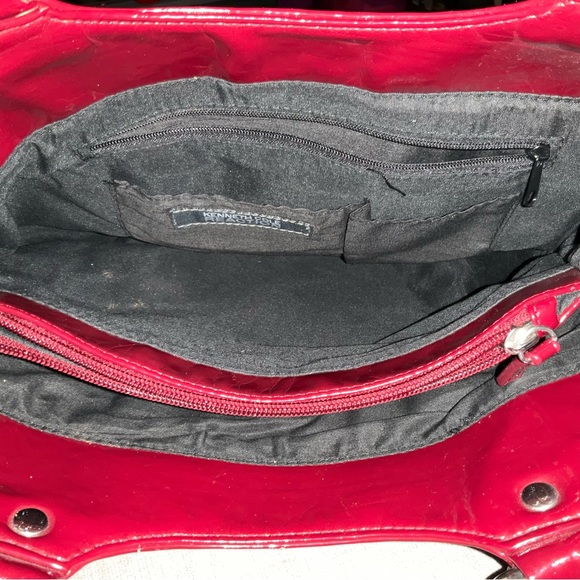 Red Kenneth Cole reaction purse - Picture 6 of 7